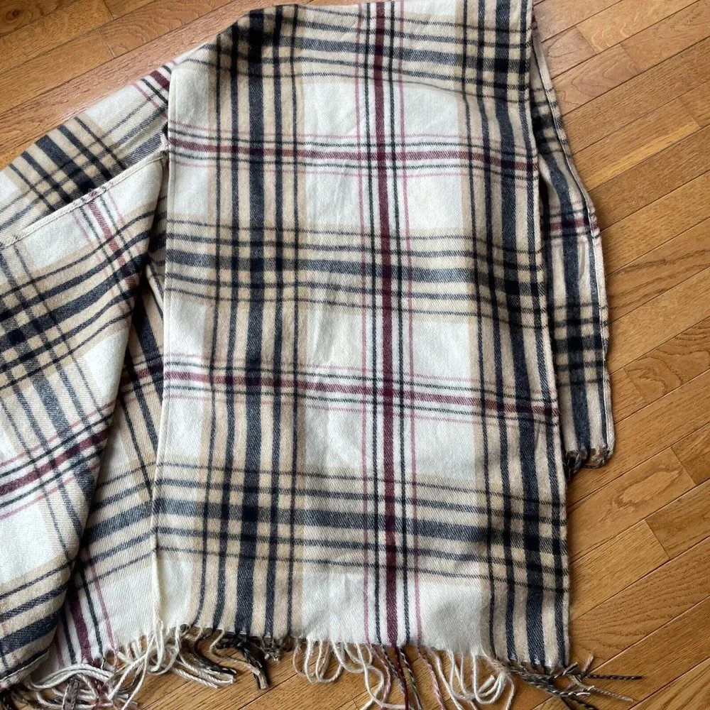 WOOLRICH Womens Poncho Shawl Wrap One Size Soft Fringe Tan Red Black‎ Plaid